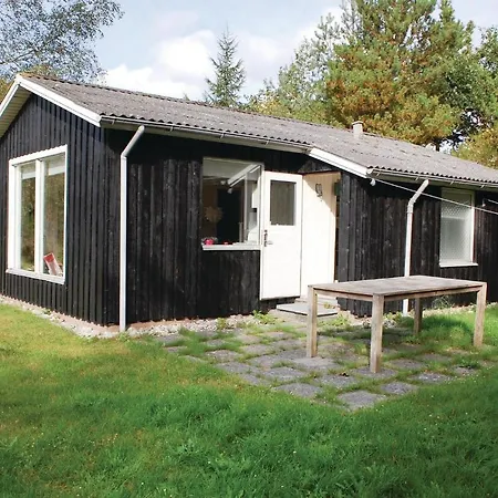 Three-bedroom In 펜션 *